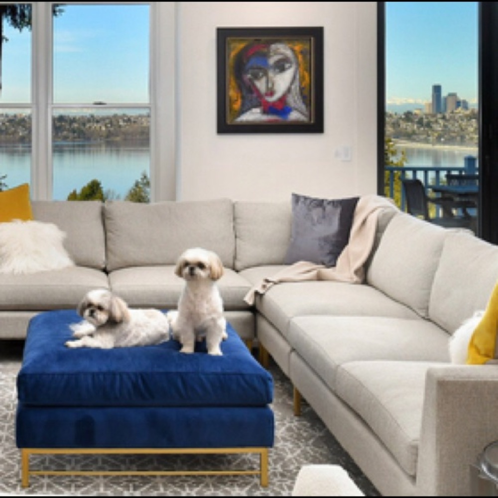 Hi, welcome to my closet!!